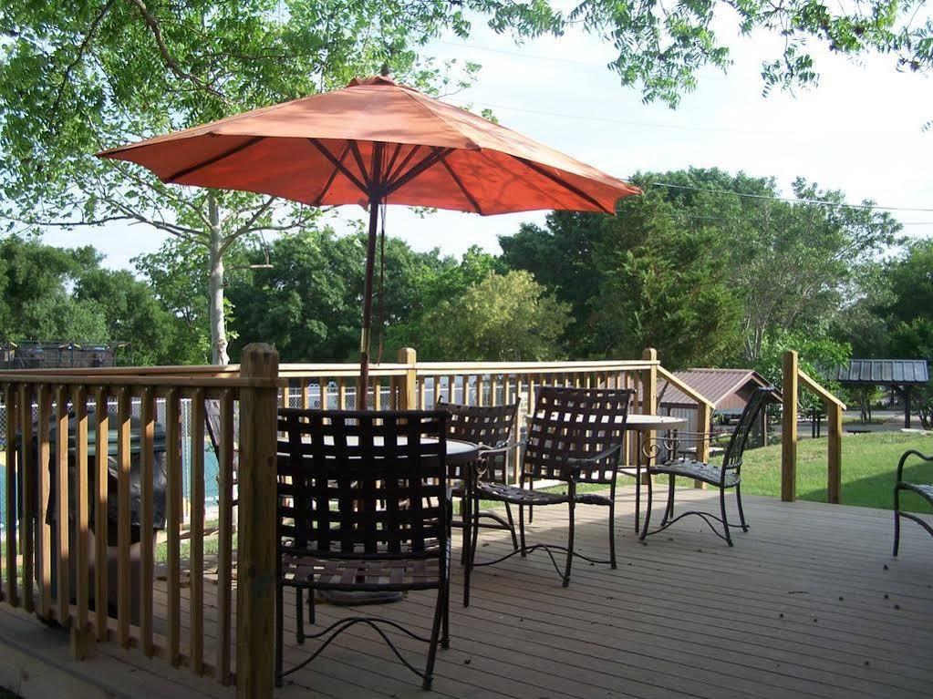 新布朗费尔斯 Sun Retreats Texas Hill Country酒店 外观 照片